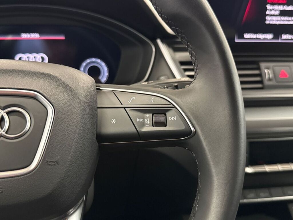 Audi Q5 2024 Mythos Black Metallic