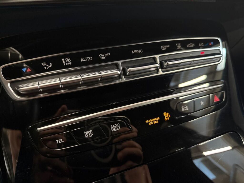 Mercedes-Benz EQC 2023 Kavansiitinsininen