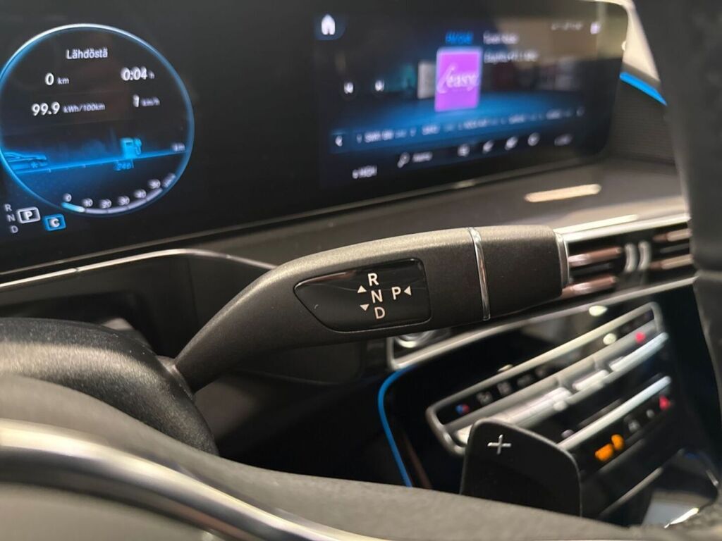 Mercedes-Benz EQC 2023 Kavansiitinsininen