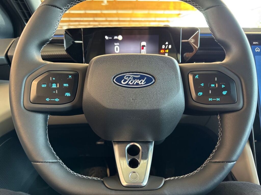 Ford Capri 2026 Agate Black