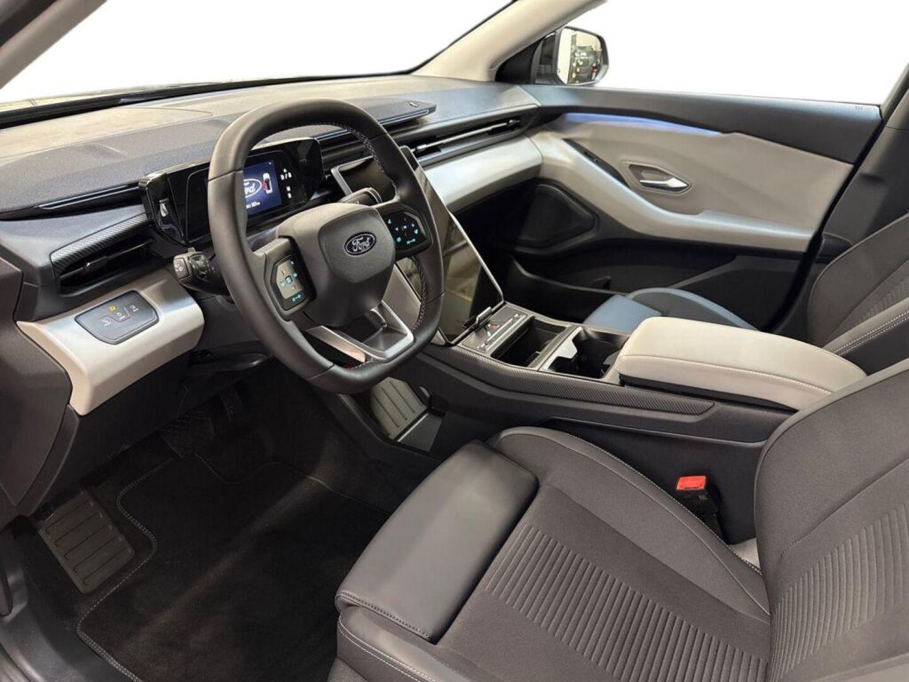 Ford Explorer 2026 Musta