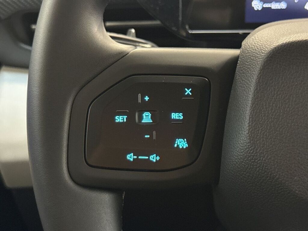 Ford Explorer 2026 Musta