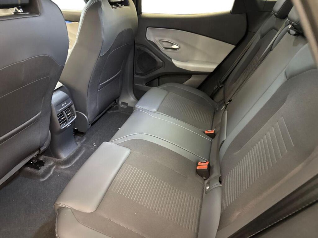 Ford Explorer 2026 Musta