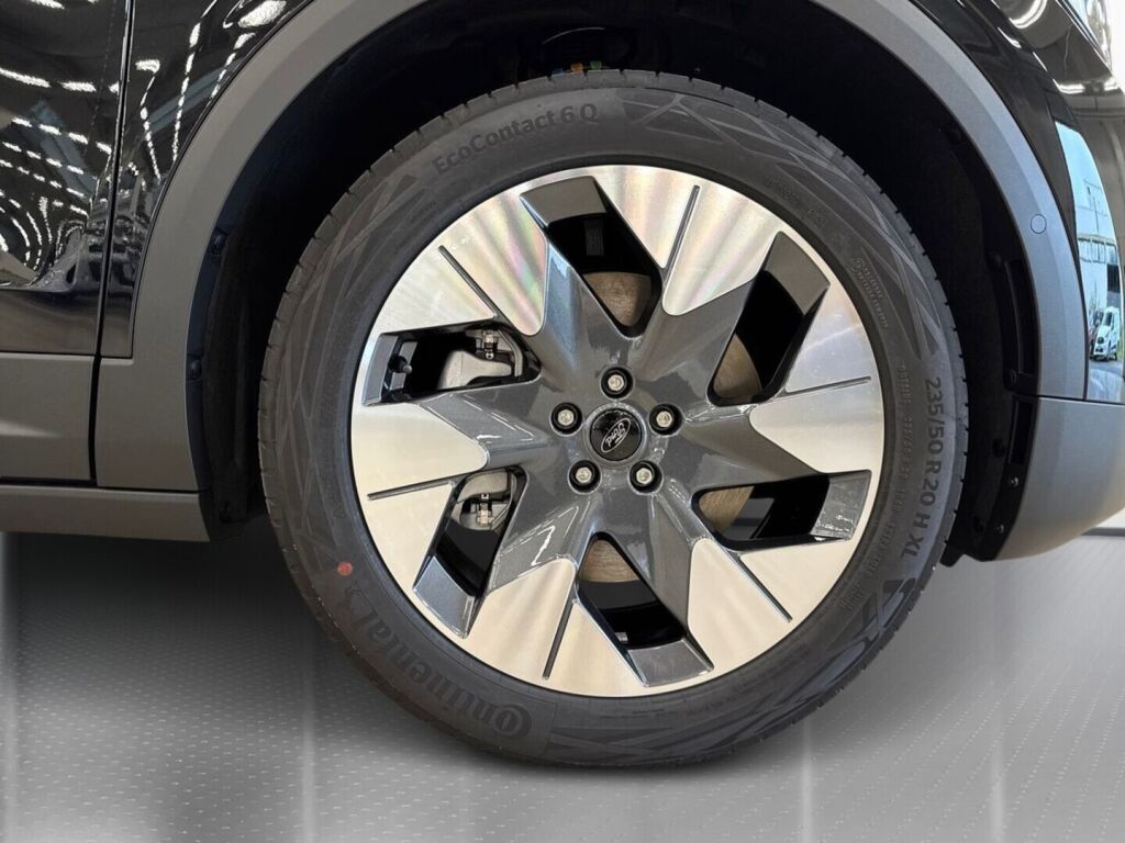 Ford Explorer 2026 Musta