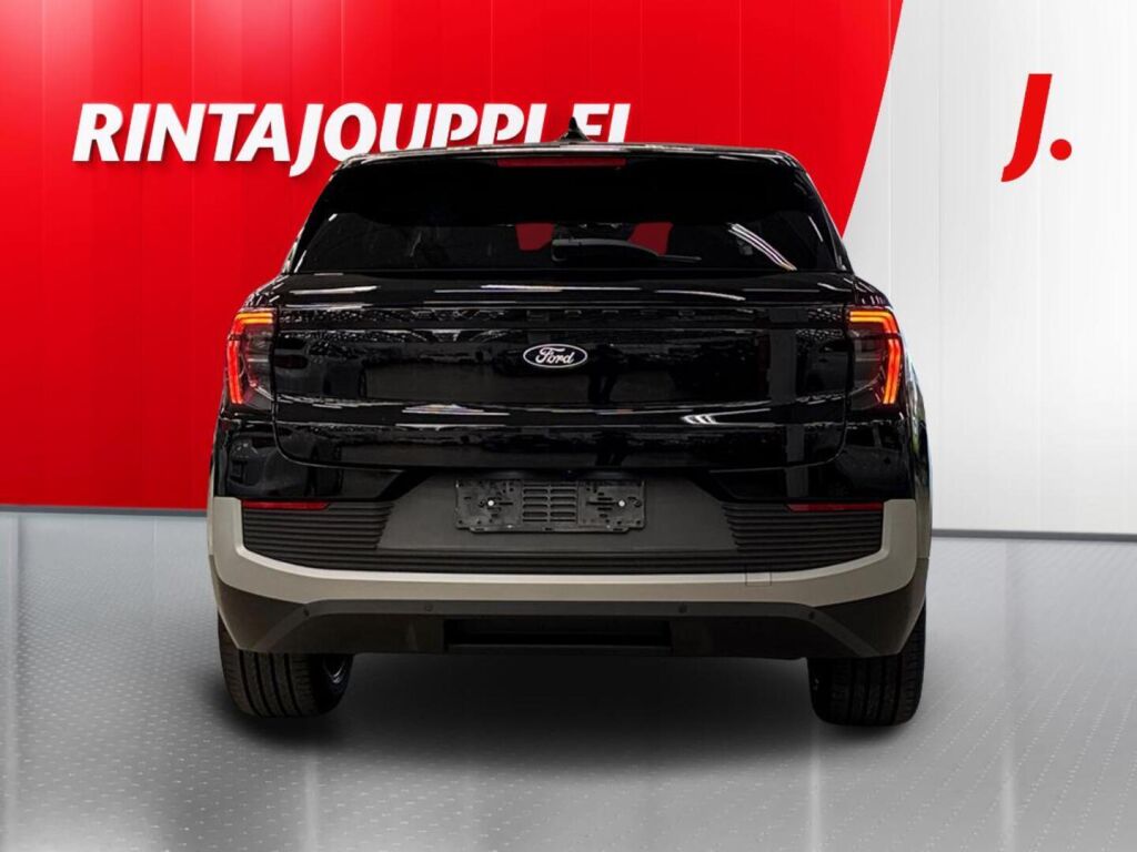 Ford Explorer 2026 Musta
