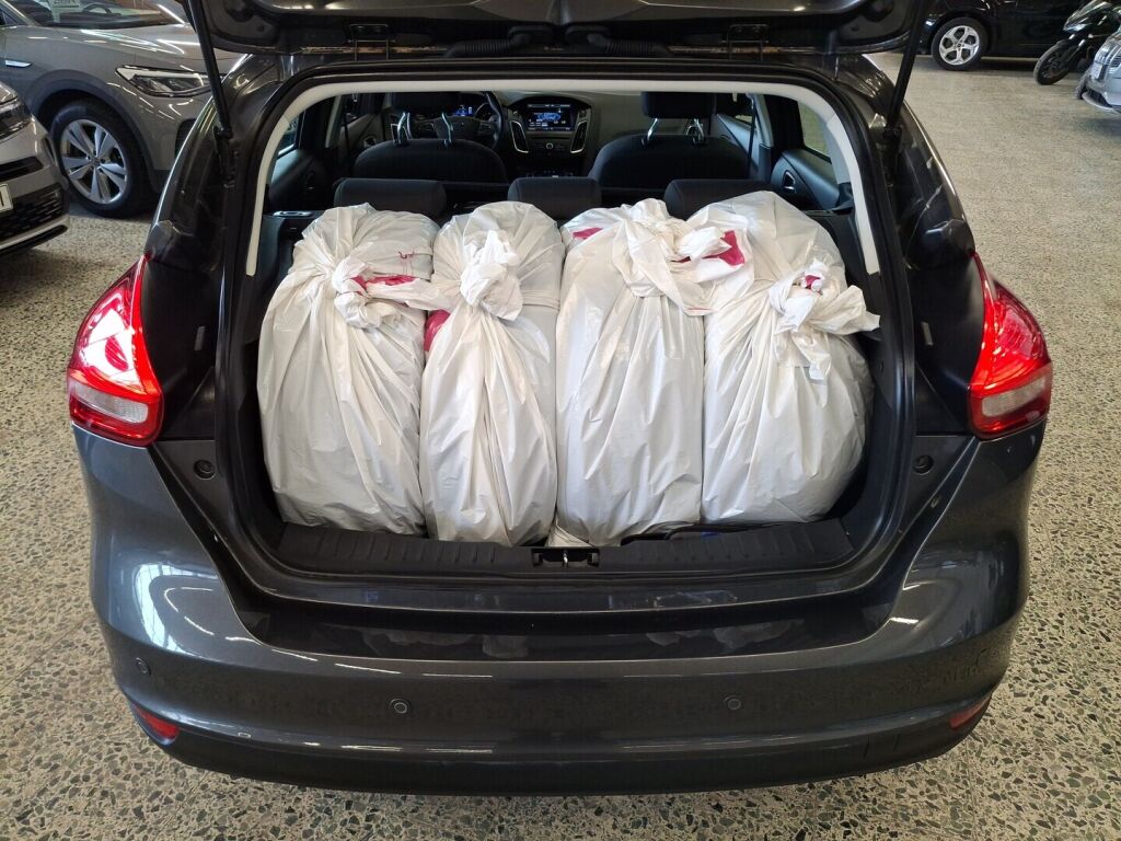 Ford Focus 2016 Harmaa