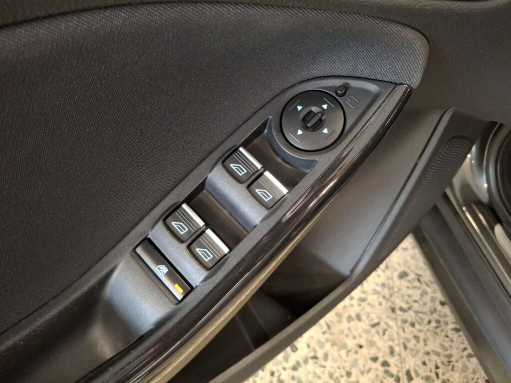 Ford Focus 2016 Harmaa