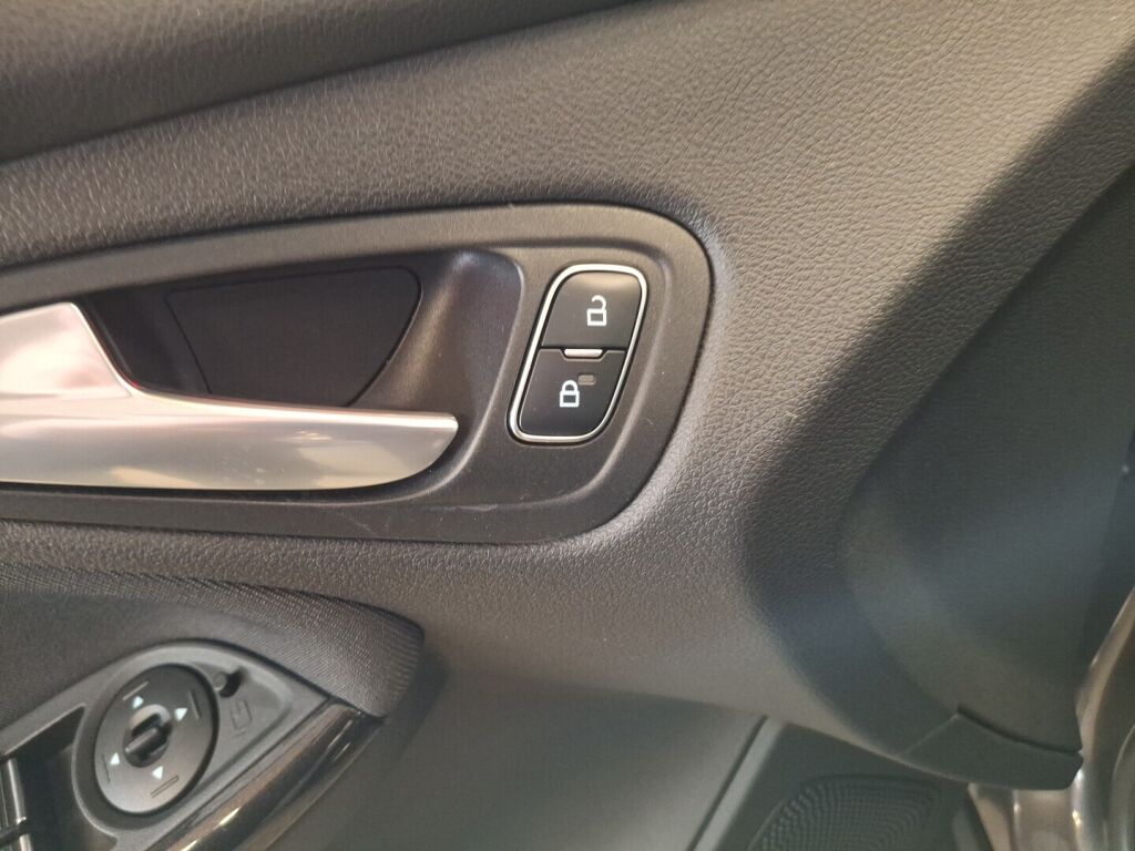 Ford Focus 2016 Harmaa