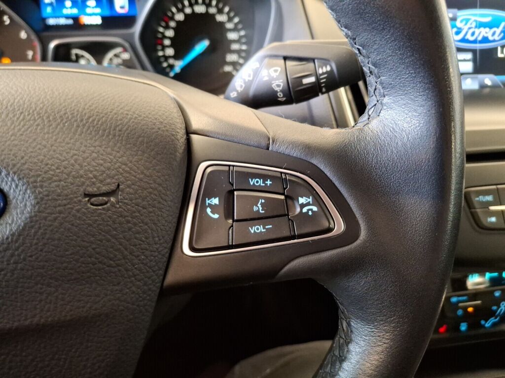 Ford Focus 2016 Harmaa