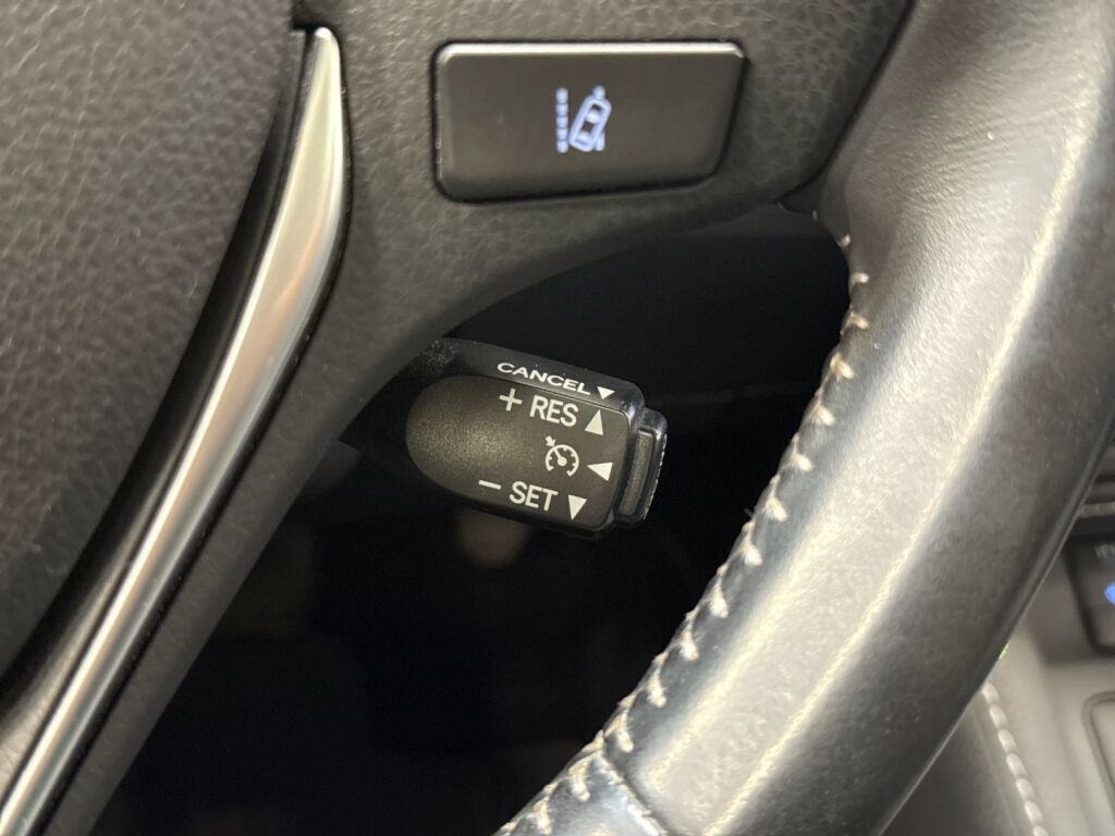Toyota Auris 2016 Sininen