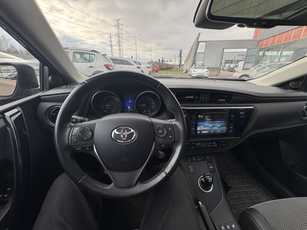 Toyota Auris 2016 Sininen