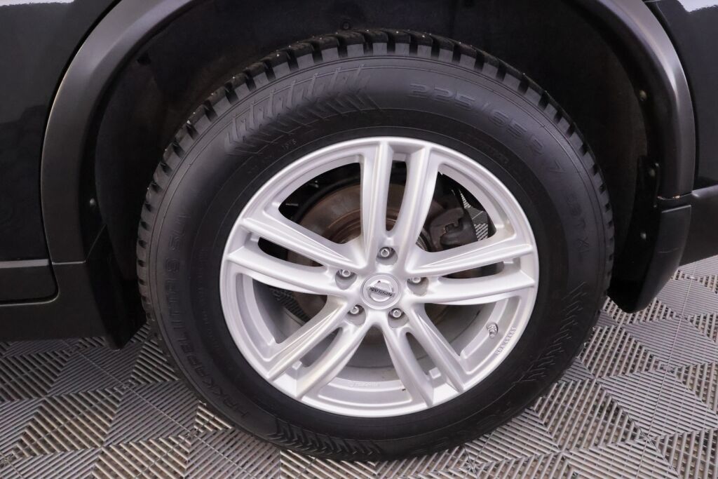 Nissan X-Trail 2016 Musta