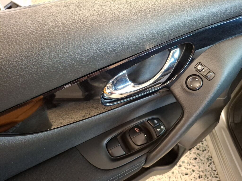 Nissan Qashqai 2016 Hopea