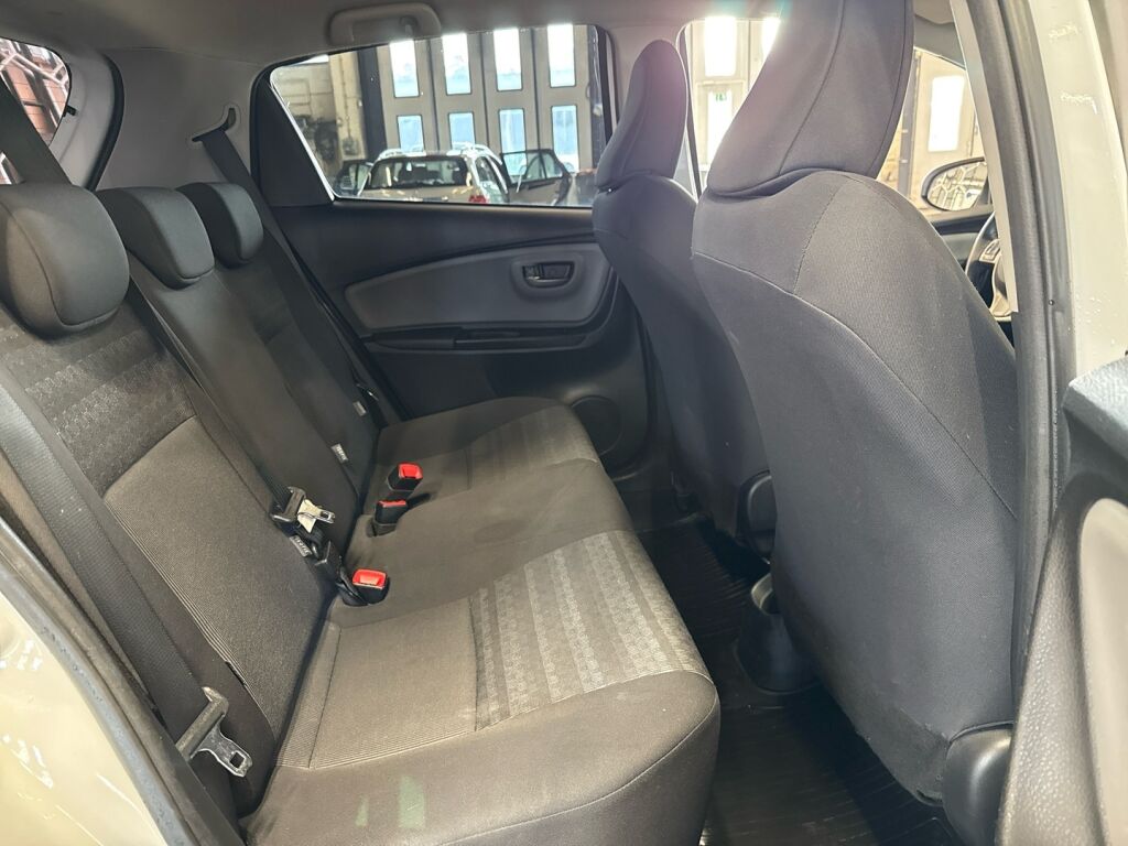 Toyota Yaris 2016 Valkoinen