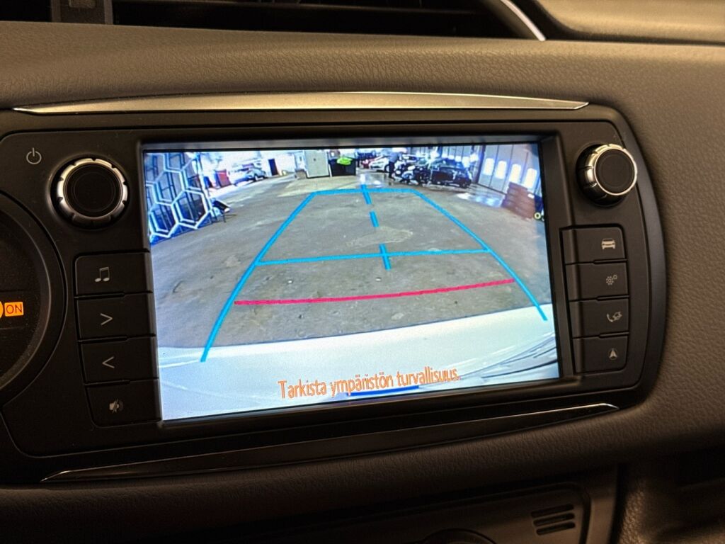 Toyota Yaris 2016 Valkoinen