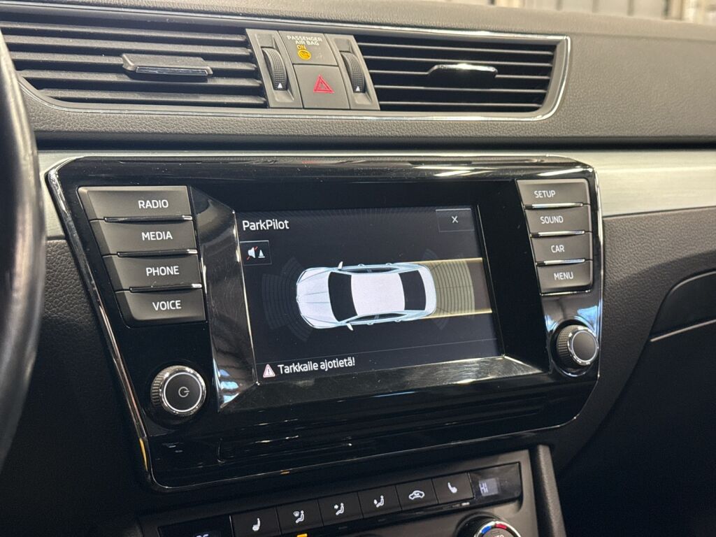 Skoda Superb 2016 Harmaa