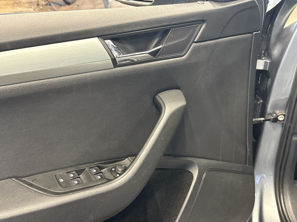 Skoda Superb 2016 Harmaa