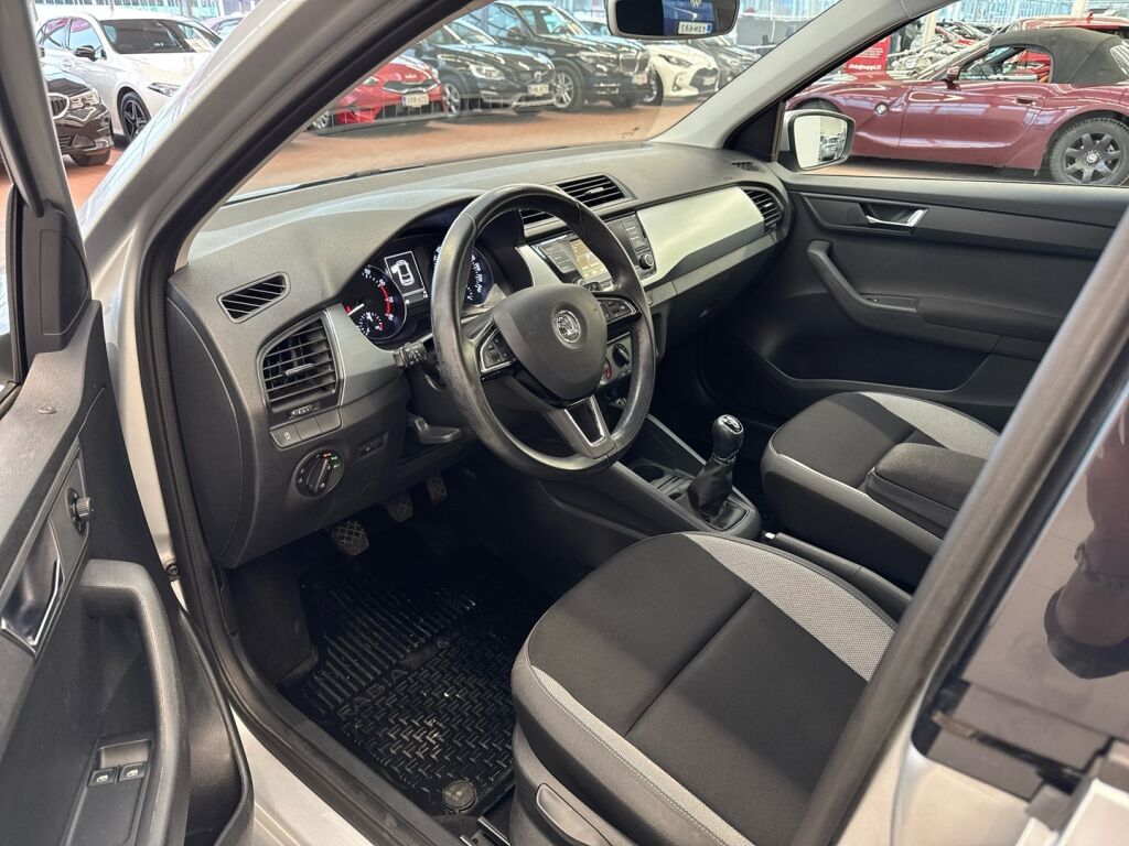 Skoda Fabia 2016 Harmaa
