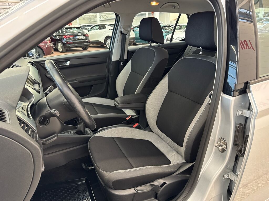 Skoda Fabia 2016 Harmaa