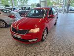 Skoda Rapid 2016 Punainen