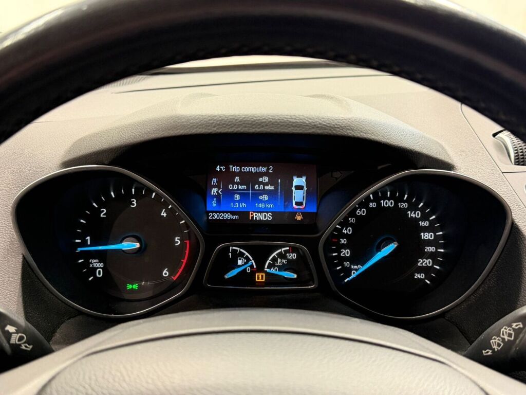 Ford Grand C-Max 2016 Met.Punainen