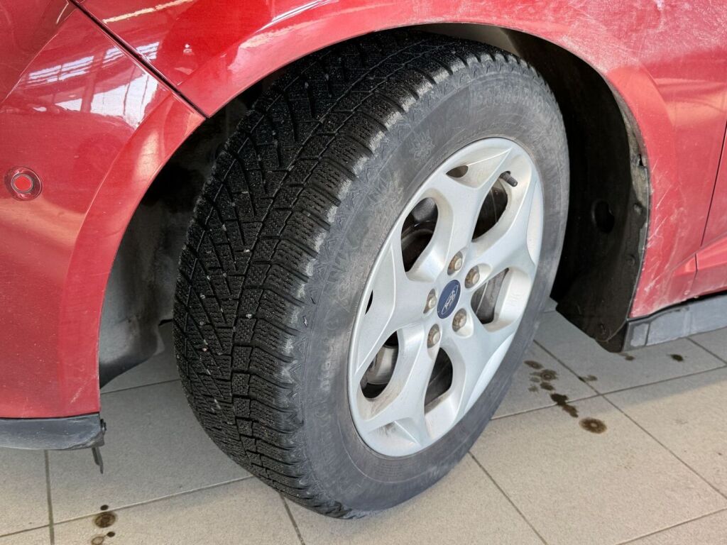 Ford Grand C-Max 2016 Met.Punainen