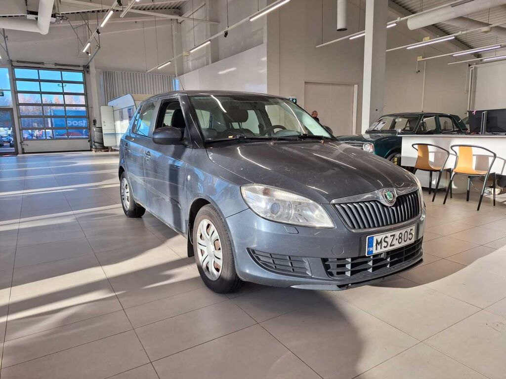 Skoda Fabia 2010 Harmaa