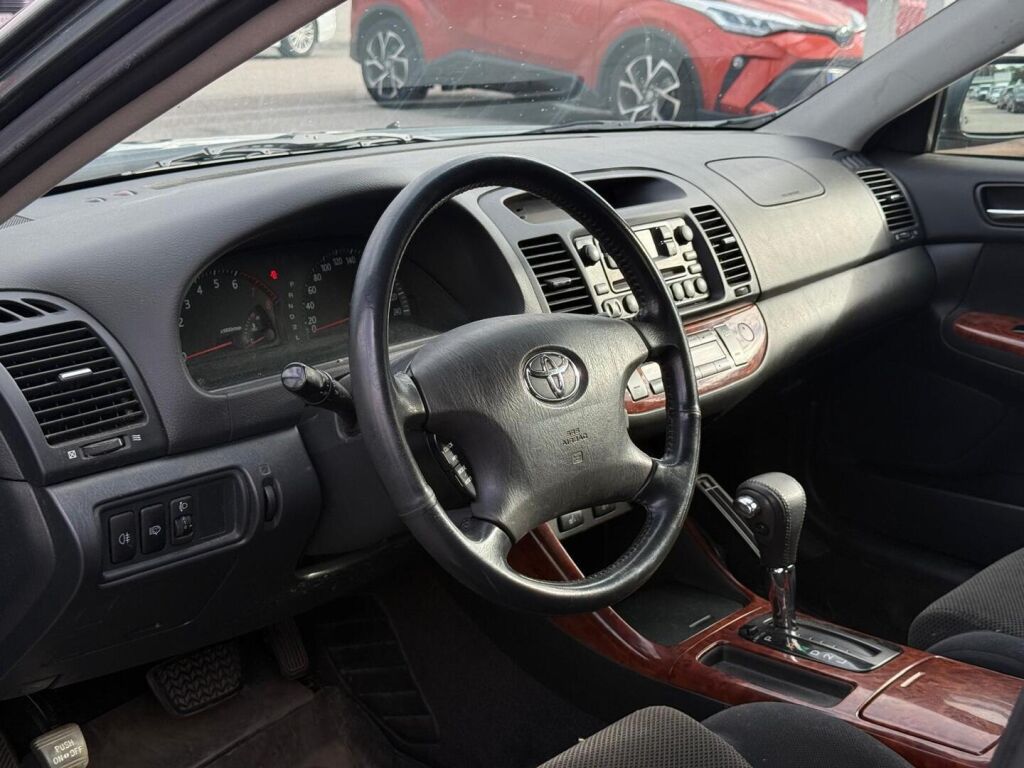 Toyota Camry 2002 Vihreä