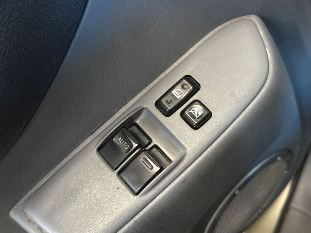 Toyota RAV4 2002 Hopea