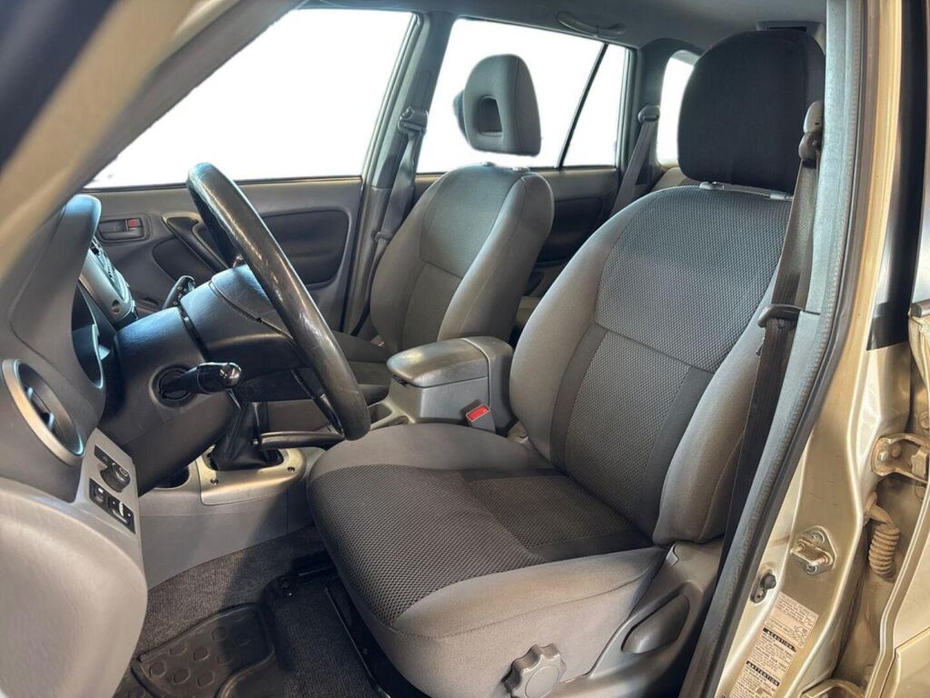 Toyota RAV4 2002 Hopea