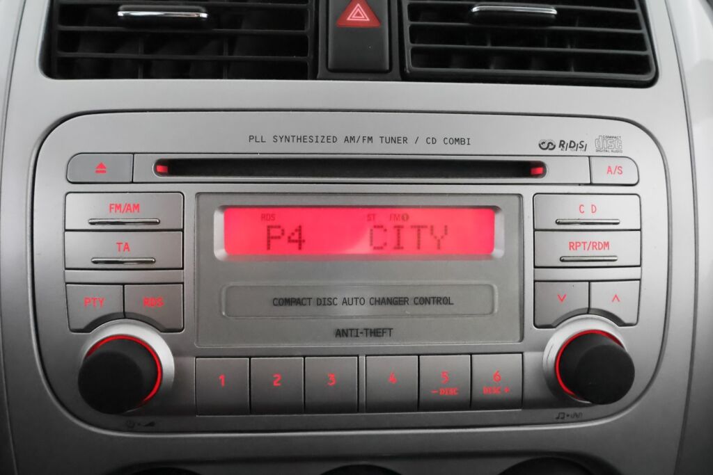 Suzuki Liana 2004 Vihreä