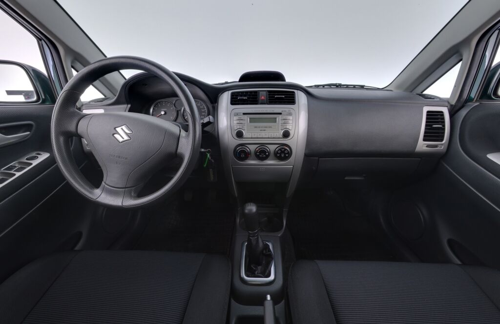 Suzuki Liana 2004 Vihreä