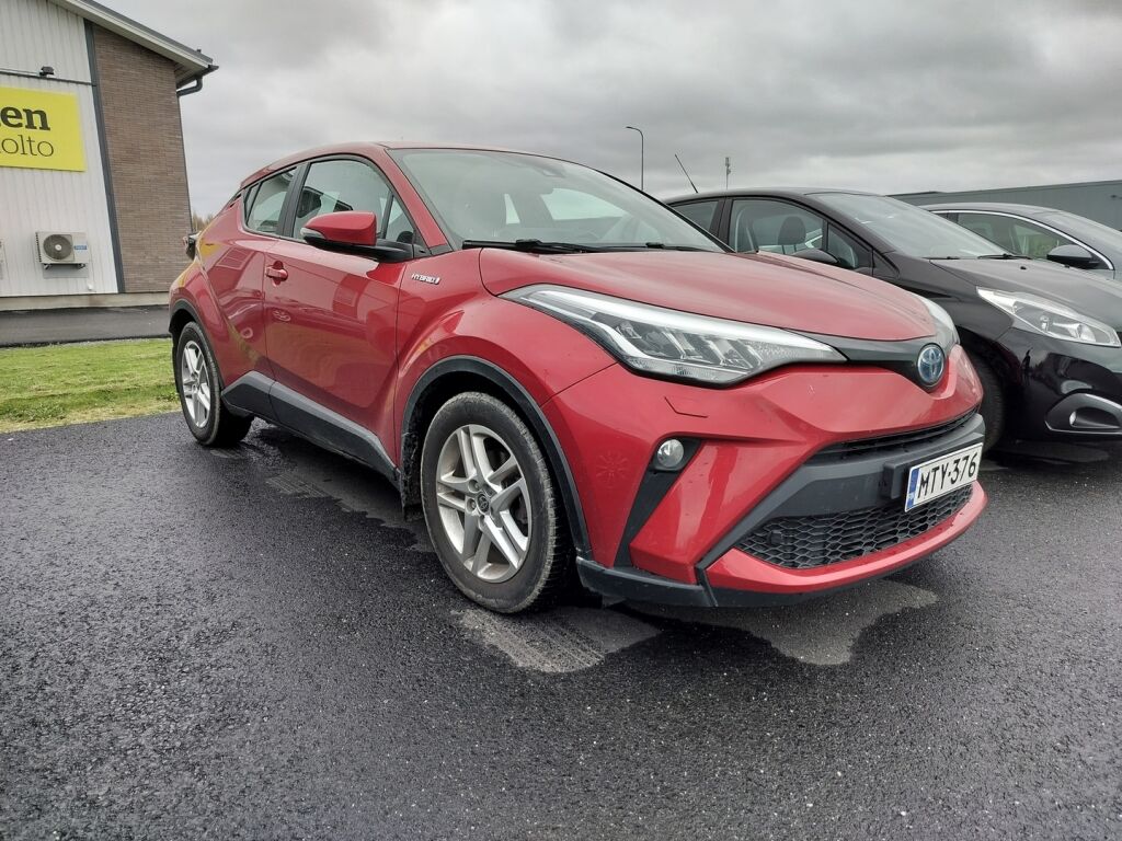 Toyota C-HR 2020 Punainen