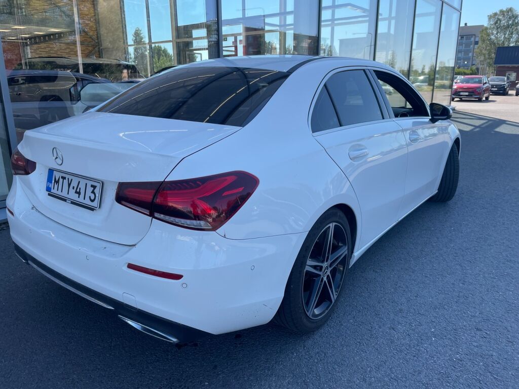 Mercedes-Benz A 2020 Valkoinen