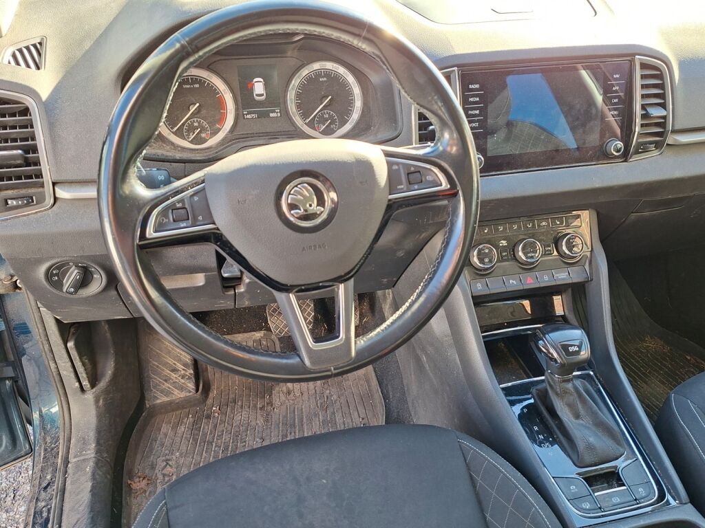 Skoda Karoq 2020 Sininen
