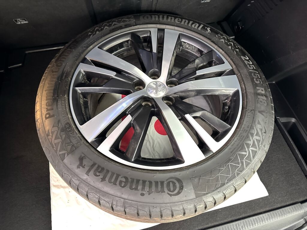 Peugeot 3008 2020 Harmaa