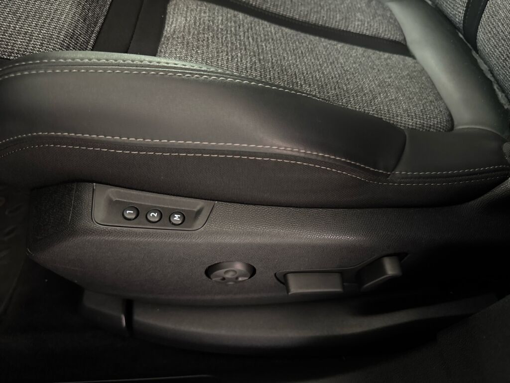 Peugeot 3008 2020 Harmaa