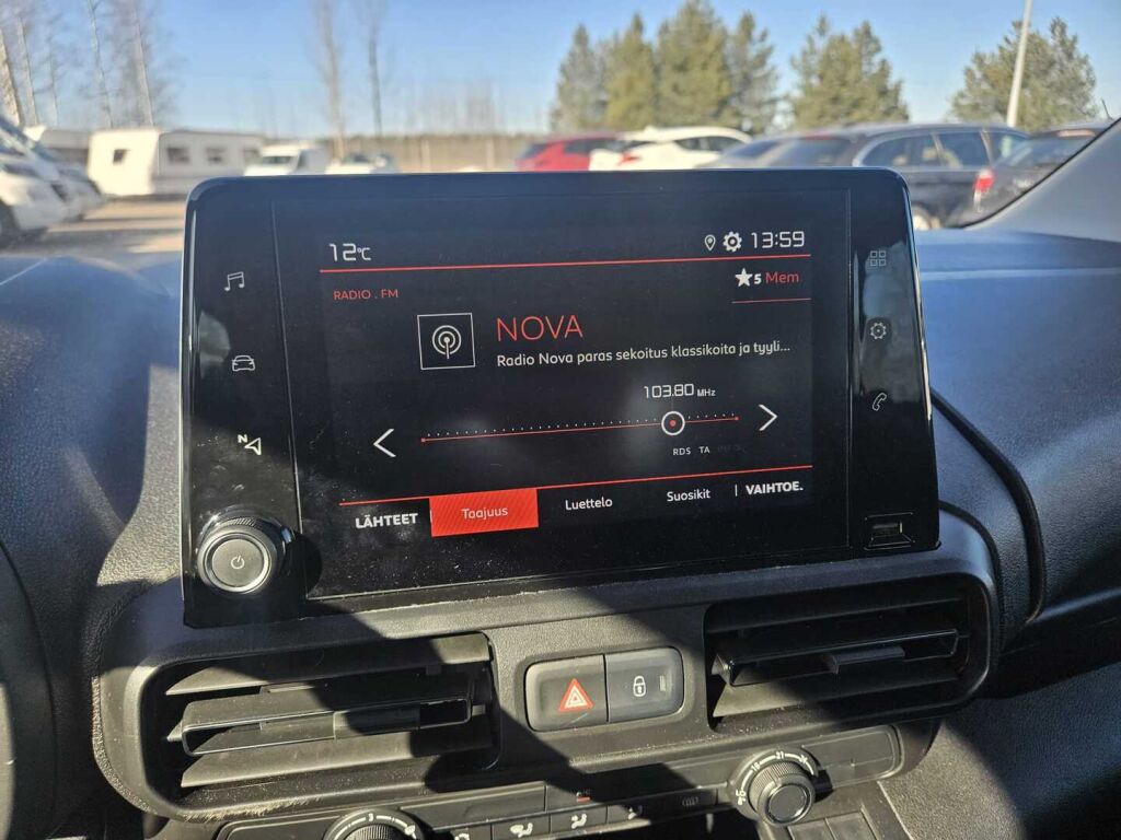 Citroen Berlingo 2020 Vihreä