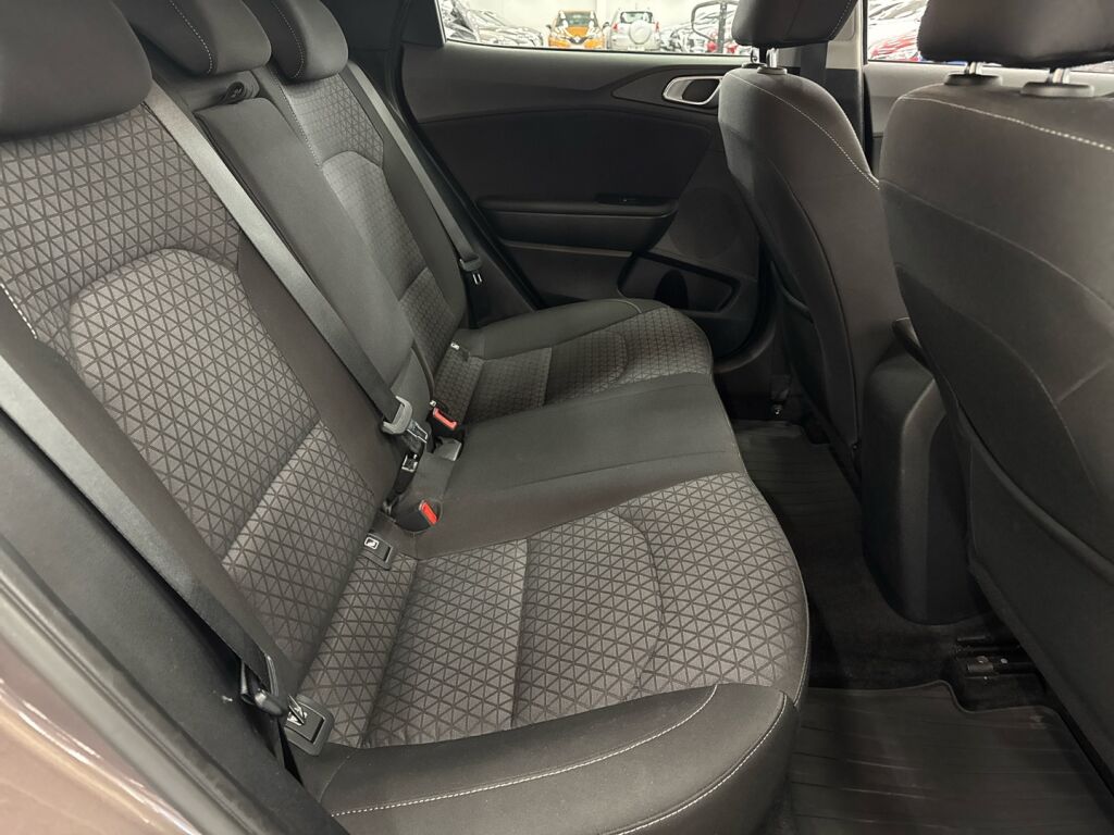 Kia XCeed 2020 Ruskea (beige)