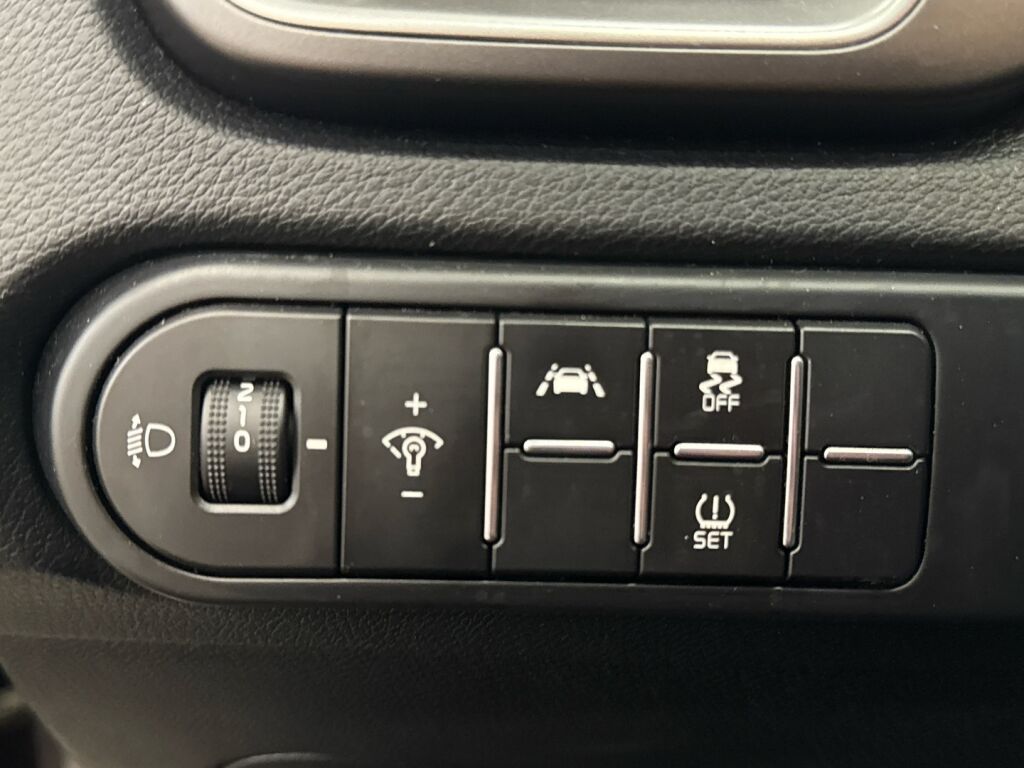 Kia XCeed 2020 Ruskea (beige)