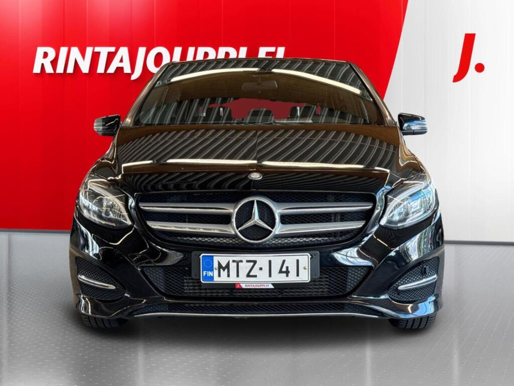 Mercedes-Benz B 2016 Musta