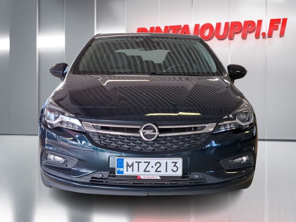 Opel Astra 2016 Vihreä