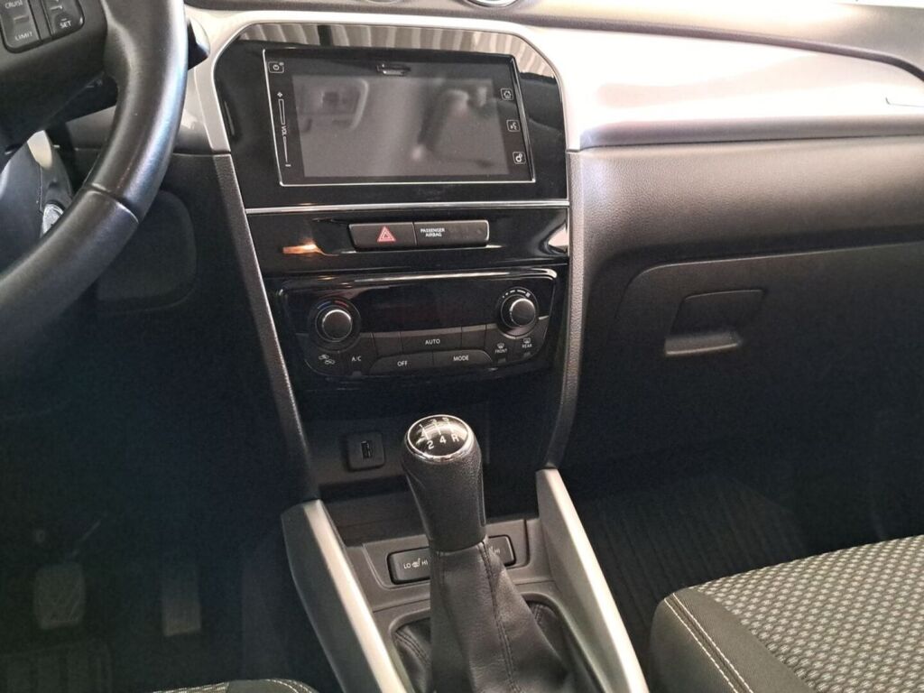 Suzuki Vitara 2016 Valkoinen