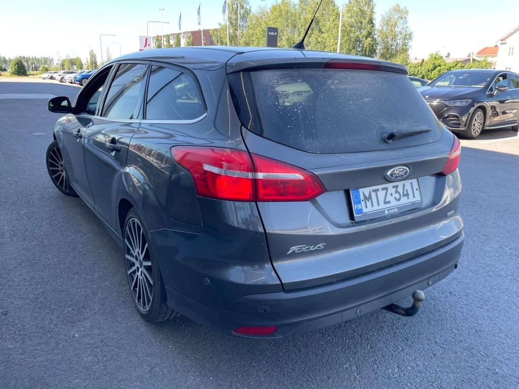 Ford Focus 2016 Harmaa