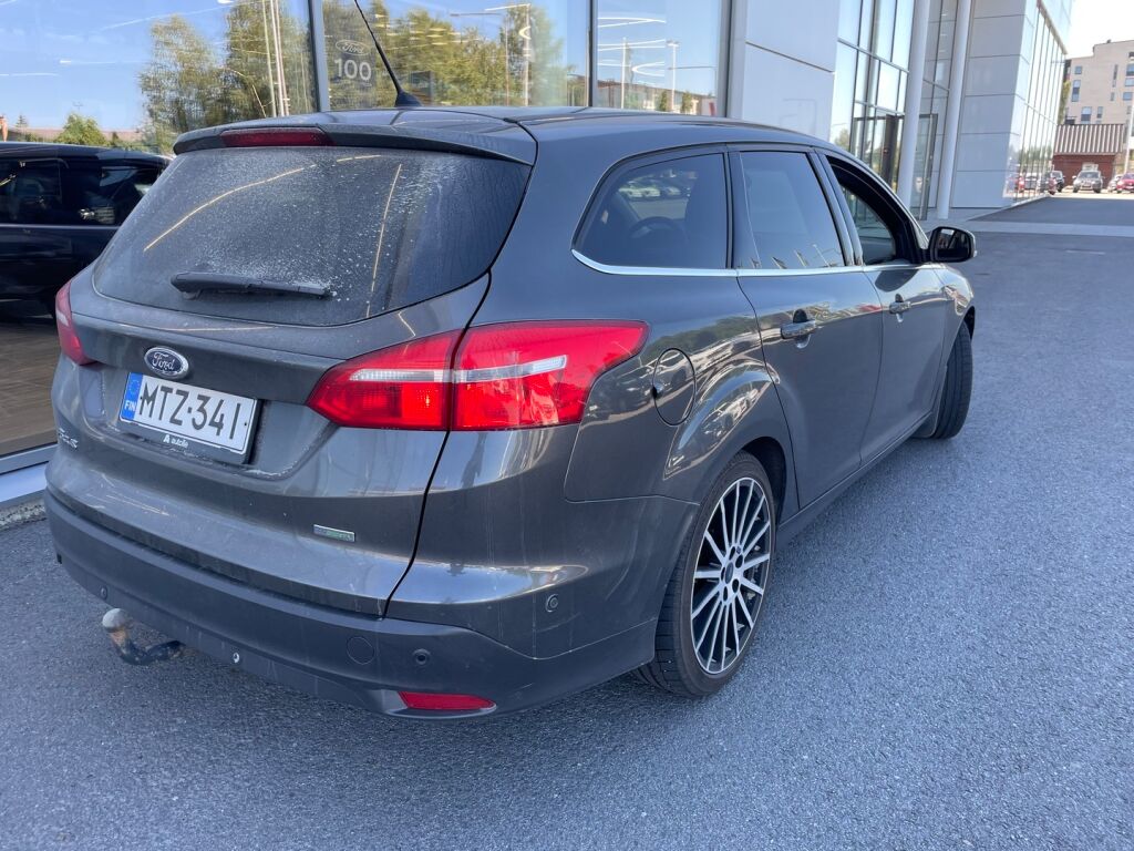 Ford Focus 2016 Harmaa