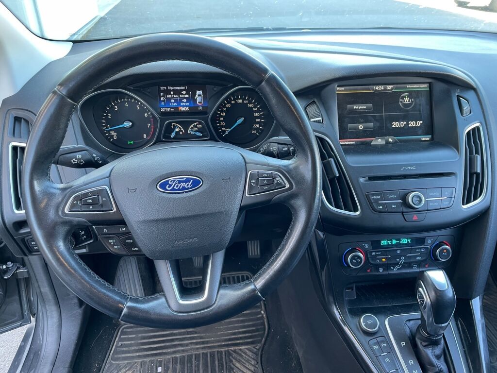 Ford Focus 2016 Harmaa