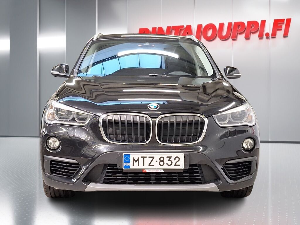 BMW X1 2016 Musta