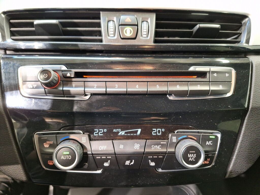 BMW X1 2016 Musta
