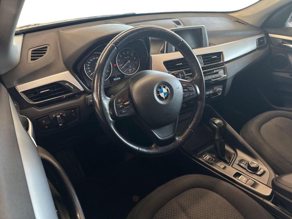 BMW X1 2016 Musta