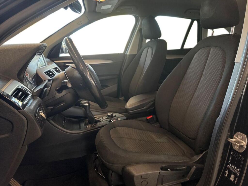 BMW X1 2016 Musta